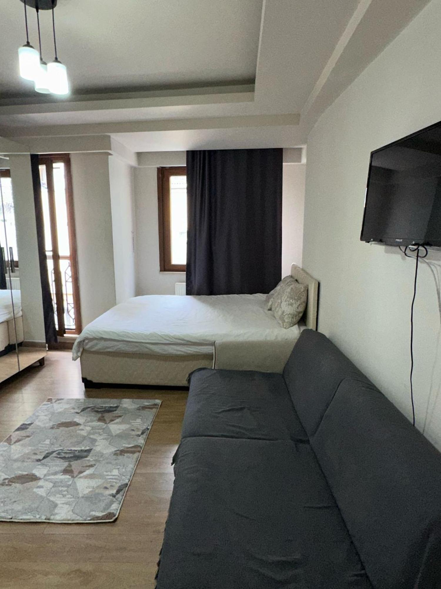 Center Two Apart Otel *