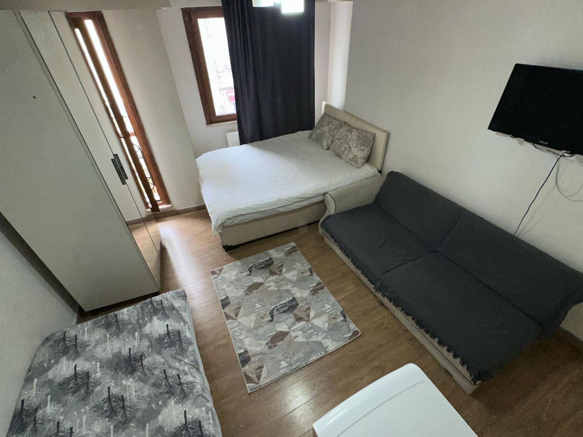 Center Two Apart Otel *
